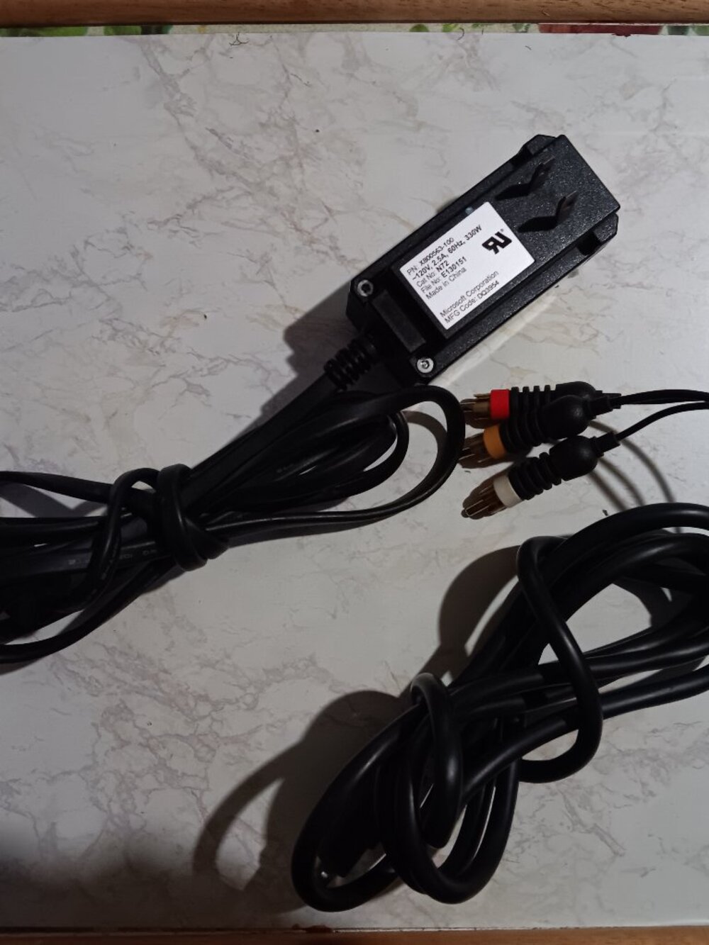 Original Xbox BUNDLE OEM AV Cable + Surge Protection AC Adapter Cord X800563-100